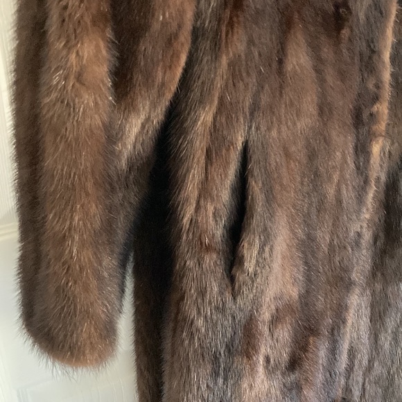 Luxurious full length fur coat. Size M. In excellent condition (well cared for). - Picture 6 of 12